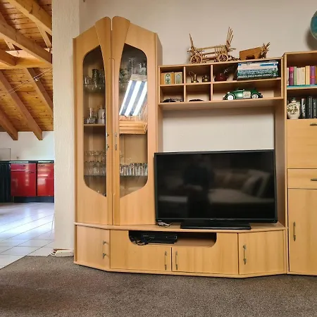 Apartamento Dachgeschosswohnung Gartenglück Sonnenbühl