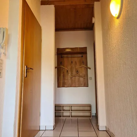 Dachgeschosswohnung Mit Wunderschoenem Gartenblick Apartamento Sonnenbühl